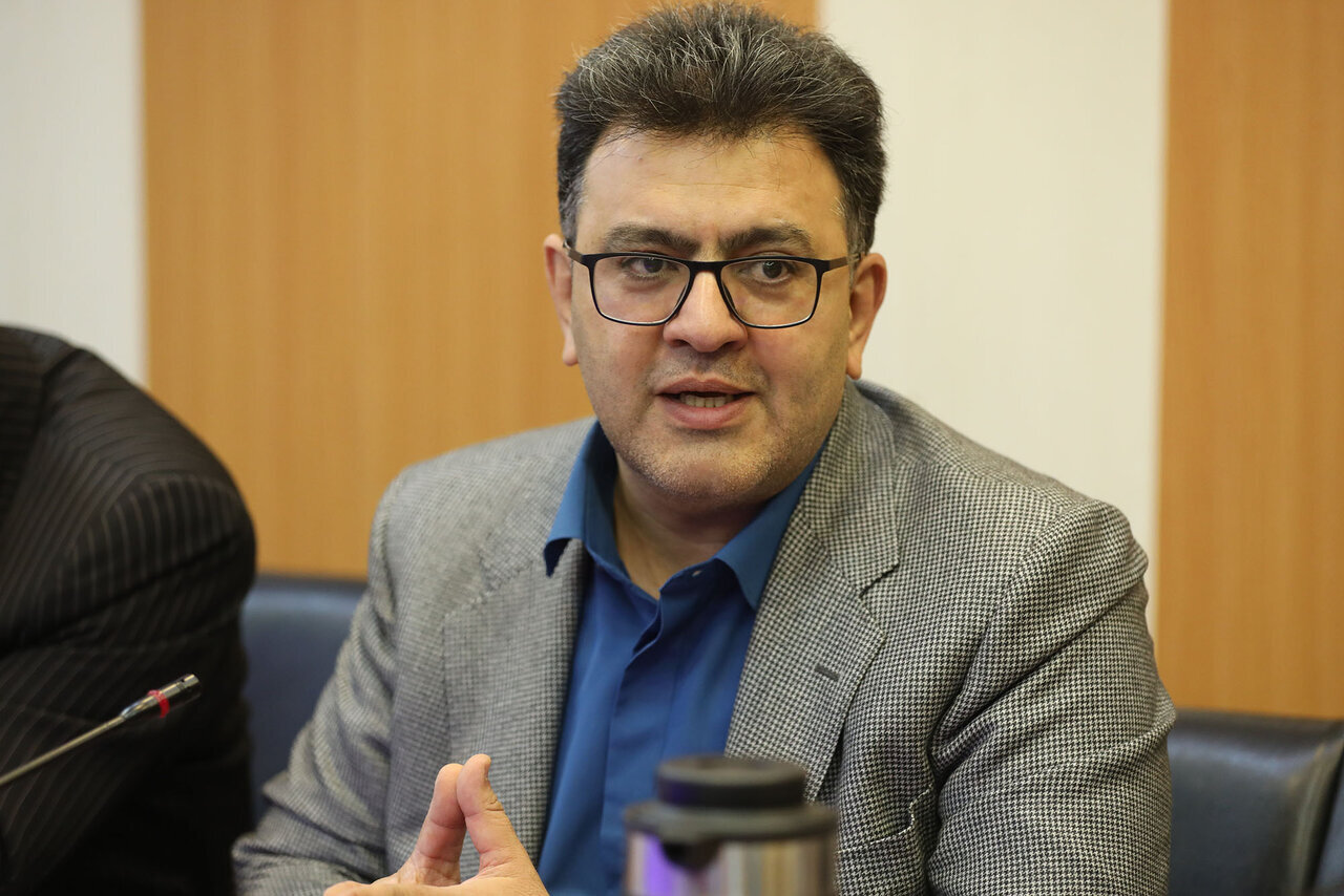 انتقاد مجلس از آزادسازی قیمت سرم و داروهای تزریقی؛ هشدار نسبت به افزایش هزینه درمان بیماران