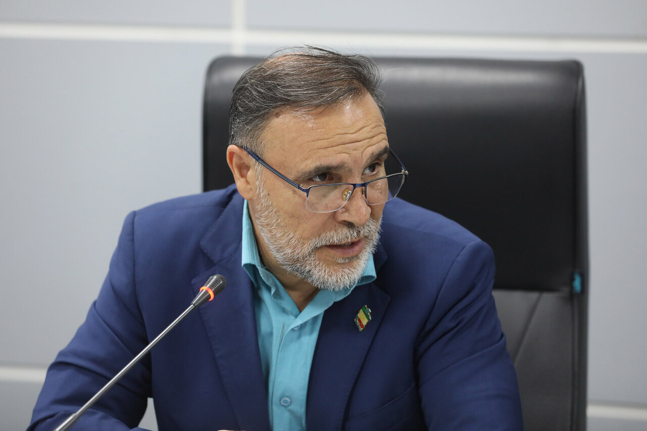 عضو کمیسیون بهداشت مجلس: تفکیک اعتبارات دارو و تجهیزات پزشکی در بودجه ۱۴۰۶ بهتنهایی کافی نیست