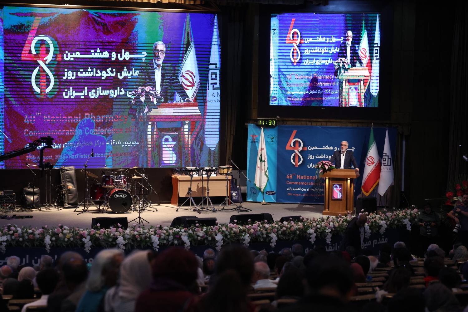 پیرصالحی: تأمین داروی کشور متوقف نخواهد شد/ مطالبات معوق میتواند کمر داروخانهها را بشکند