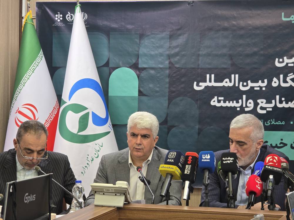 عبدهزاده: «ایران سلامت میماند»؛ مسئولیت مشترک زنجیره دارو و سلامت