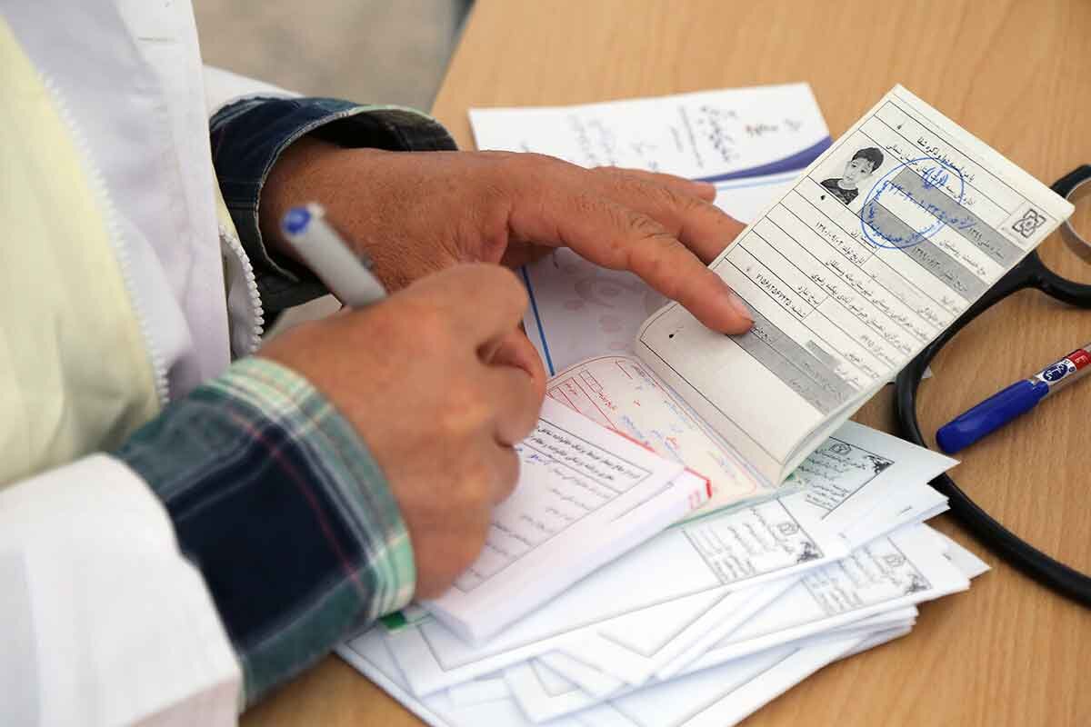هشدار درباره ناترازی بیمهها؛ افزایش هزینههای درمان نباید به مردم منتقل شود