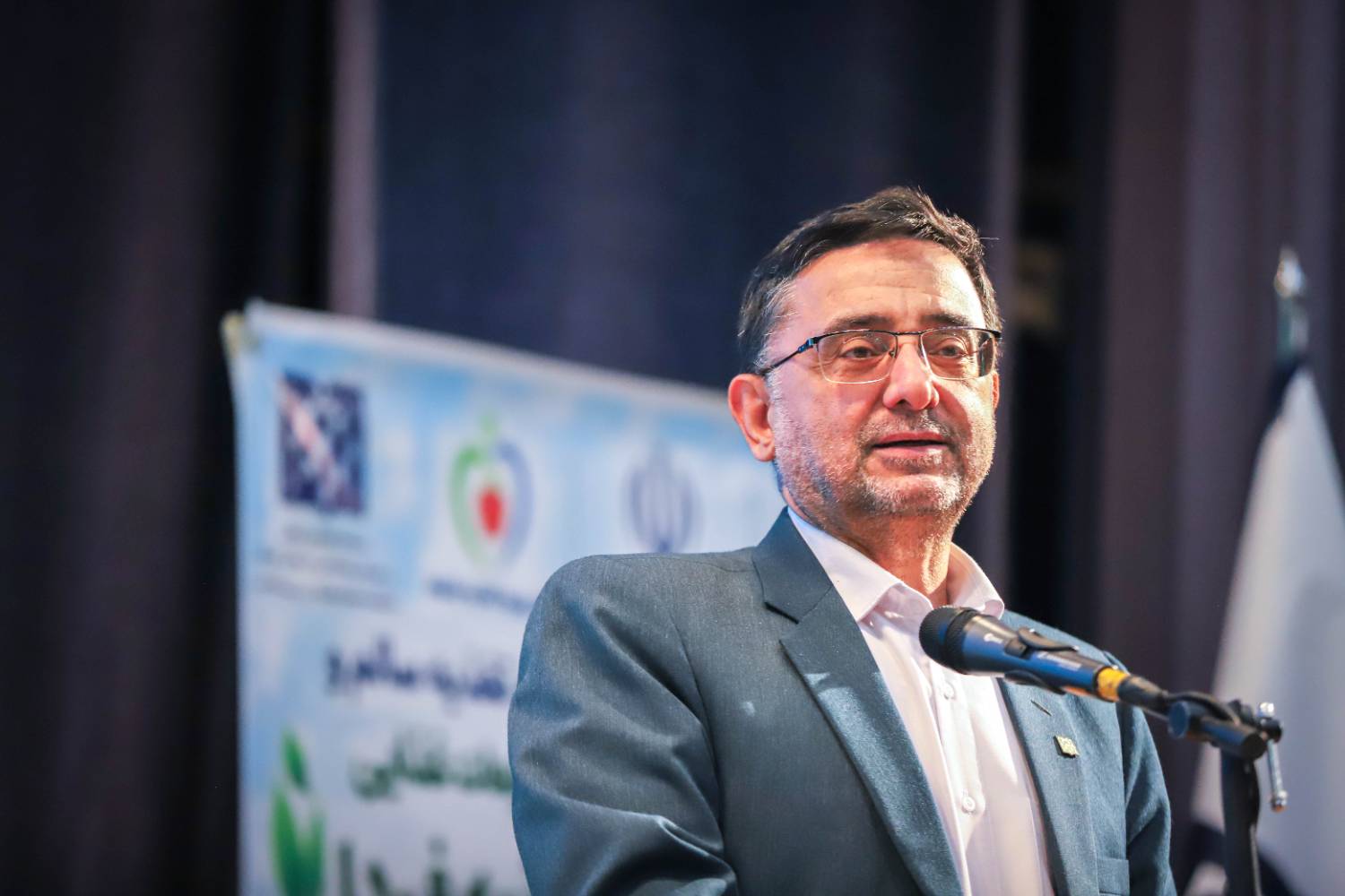 رئیس دانشگاه علوم پزشکی تهران: سیاست‌های تغذیه‌ای باید با توان اقتصادی خانوارها متناسب شود