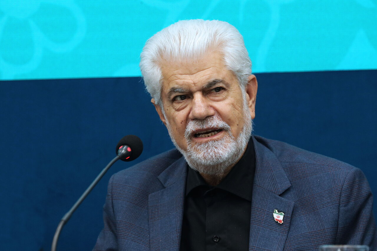 هشدار رئیس کمیسیون بهداشت مجلس درباره کمبود دارو و تجهیزات پزشکی؛ درخواست دیدار فوری با رئیسجمهور